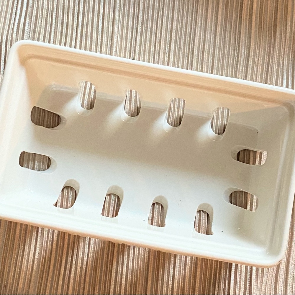 BEEKMAN 1802 SIGNATURE CERAMIC SHOWER BATH CADDY - Picture 2 of 2